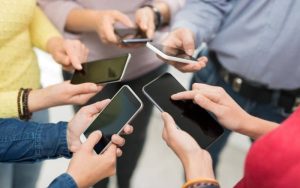Take Advantage of How Much Time People Spend On Their Phones